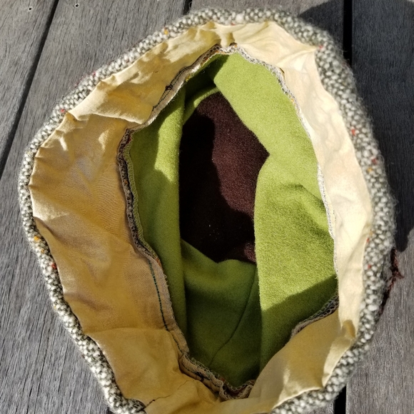 A Few Good Bananas Wool Hat Women's Artwear USA Upcycled Wearable Art OOAK - Picture 14 of 16